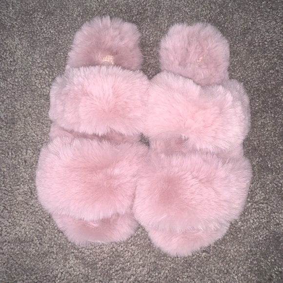 Fluffy pink slipper sandals - Picture 1 of 3